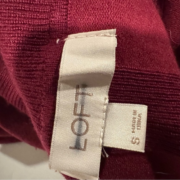 LOFT Burgundy Mock Neck Bishop Sleeve knit Bodycon Dress Size Small - Picture 8 of 9